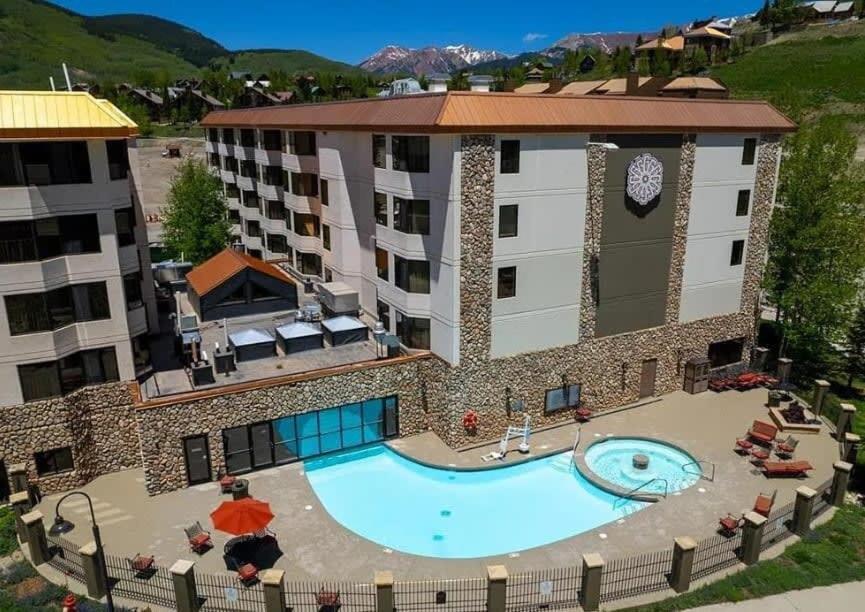 Studio 565 Perfect Location With Pool And Hot Tub 克雷斯特德比特 外观 照片