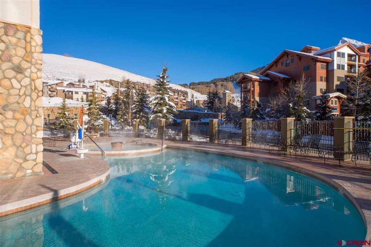 Studio 565 Perfect Location With Pool And Hot Tub 克雷斯特德比特 外观 照片